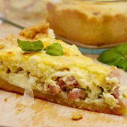 Pied mortadella pie and curd Pied mortadella pie and curd