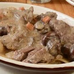 Stroganoff de corazón de pollo frío