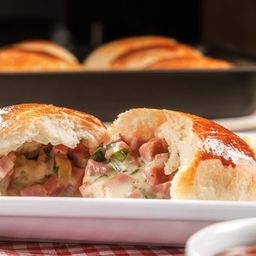 Pan de Horno con Mortadela Ahumada Friato