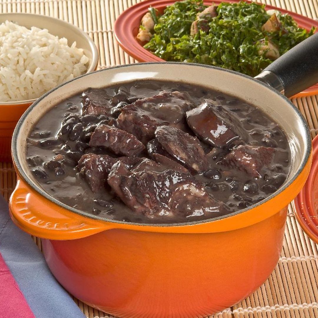 Quarta-feira é dia de Feijoada no Vesúvio